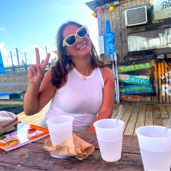 Meet your Posher, Mallary - Picture 1 of 1